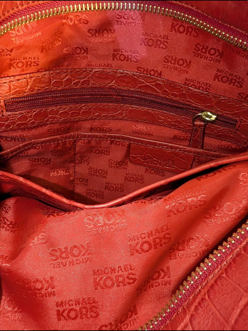Michael Kors Red Croc-Embossed Shoulder Bag with Gold Hardware - Picture 4 of 4